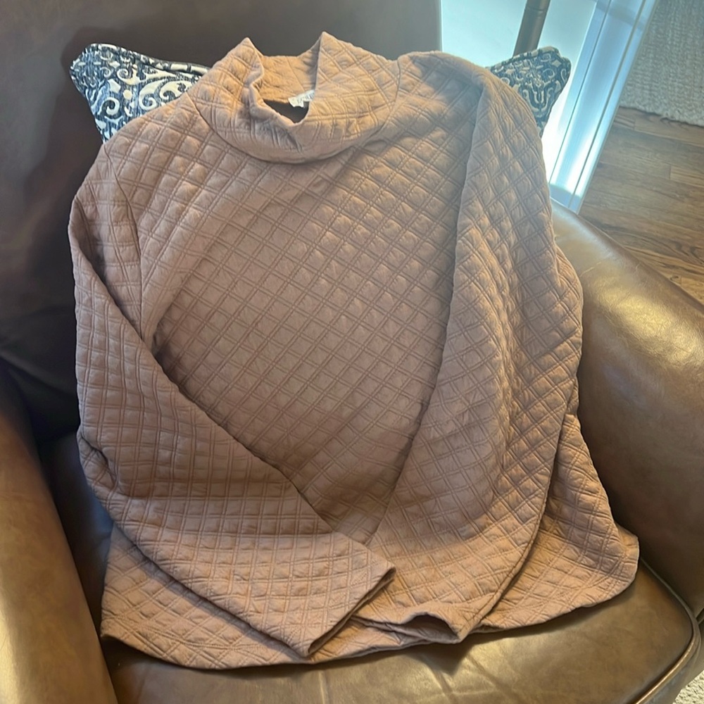 J.Crew quilted mock neck! Size XL